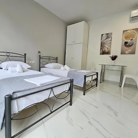 Agia Sofia Cycladic Apartment Piraeus